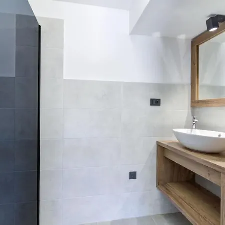 Beautiful Casa In Novi Vinodolski וילה