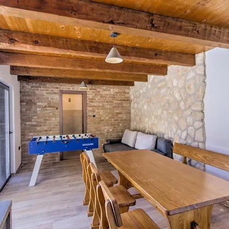Beautiful Casa In Novi Vinodolski Donji Zagon