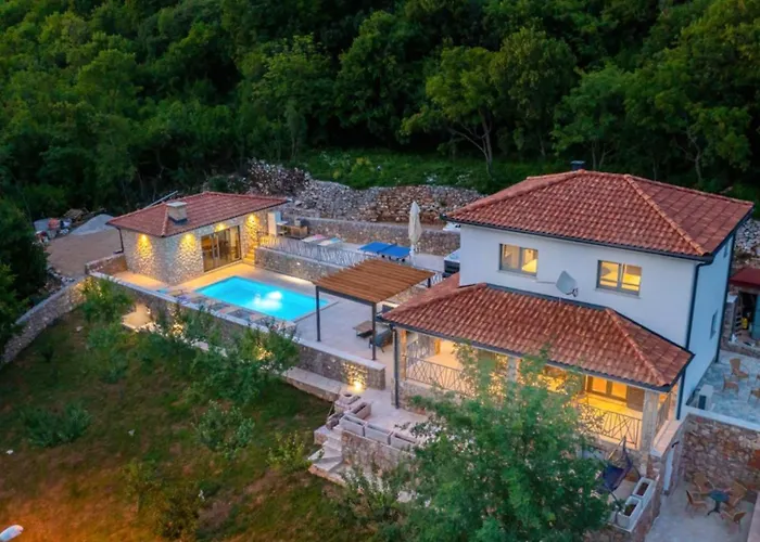 Beautiful Casa In Novi Vinodolski *