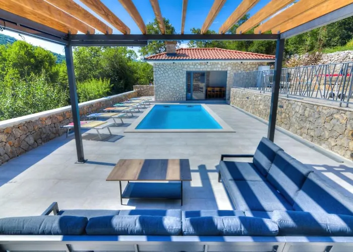 Beautiful Casa In Novi Vinodolski Villa