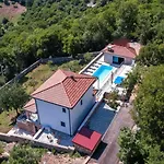 Beautiful Casa In Novi Vinodolski *