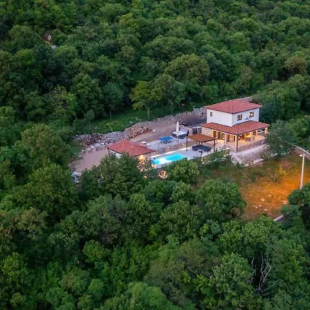 Beautiful Casa In Novi Vinodolski Villa