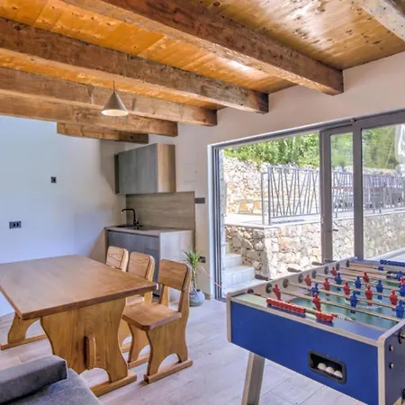 Beautiful Casa In Novi Vinodolski Donji Zagon