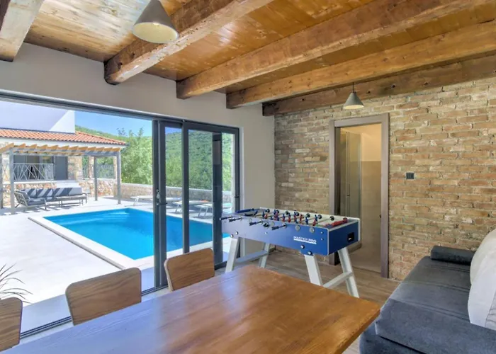 Beautiful Casa In Novi Vinodolski Villa *